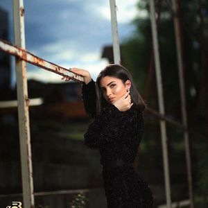 Meet your Posher, Salloni